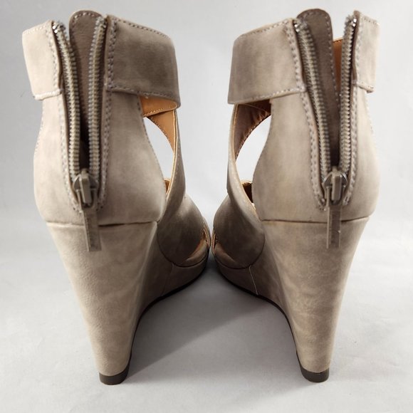 Michael Antonio Sandals - Picture 3 of 7